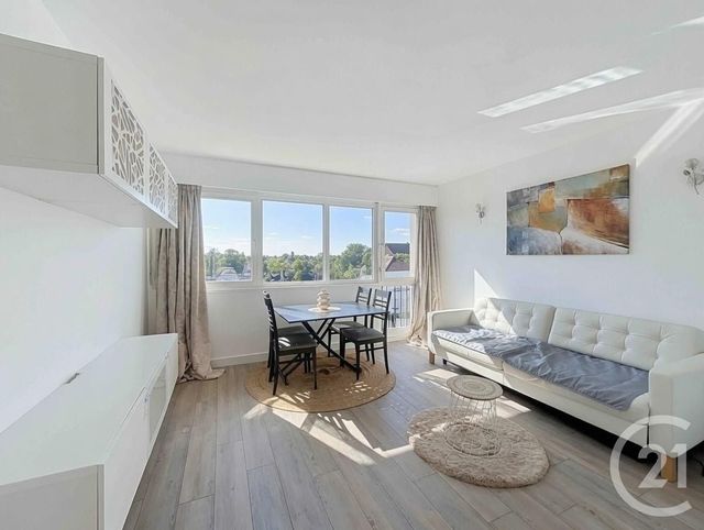 Appartement F3 à louer - 3 pièces - 56.85 m2 - RUNGIS - 94 - ILE-DE-FRANCE - Century 21 Eureka