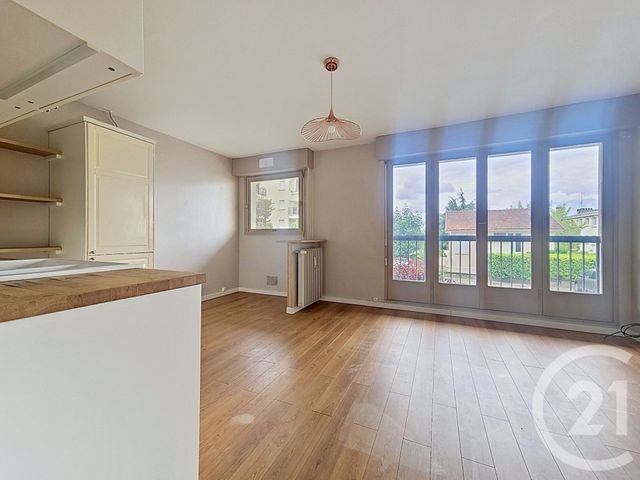 Appartement Studio à vendre - 1 pièce - 28.16 m2 - CHATENAY MALABRY - 92 - ILE-DE-FRANCE - Century 21 Eureka