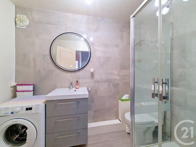Appartement F2 à vendre - 2 pièces - 45.76 m2 - FRESNES - 94 - ILE-DE-FRANCE - Century 21 Eureka