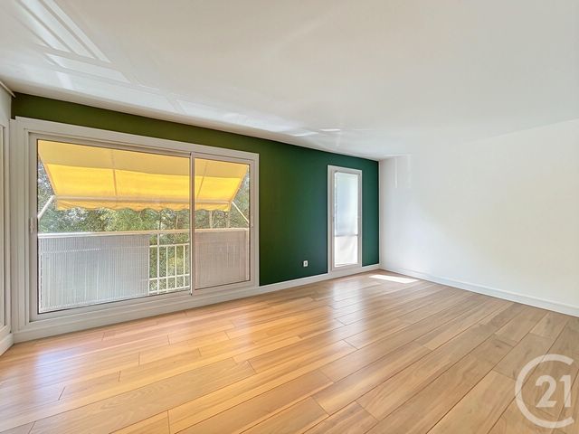 Appartement F4 à louer - 4 pièces - 62.83 m2 - FRESNES - 94 - ILE-DE-FRANCE - Century 21 Eureka