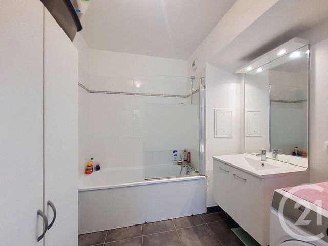 Appartement F3 à vendre - 3 pièces - 61.35 m2 - FRESNES - 94 - ILE-DE-FRANCE - Century 21 Eureka