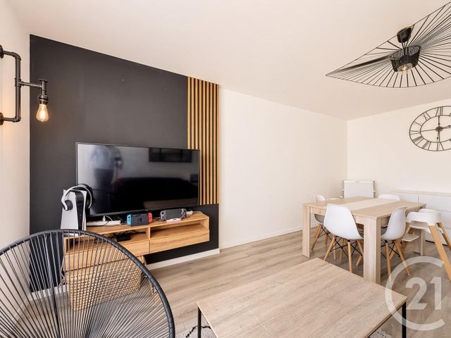 Appartement F3 à vendre - 3 pièces - 64.56 m2 - FRESNES - 94 - ILE-DE-FRANCE - Century 21 Eureka