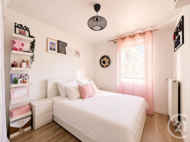 Appartement F3 à vendre - 3 pièces - 64.56 m2 - FRESNES - 94 - ILE-DE-FRANCE - Century 21 Eureka