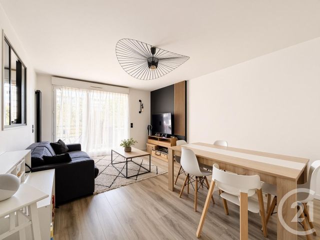 Appartement F3 à vendre - 3 pièces - 64.56 m2 - FRESNES - 94 - ILE-DE-FRANCE - Century 21 Eureka
