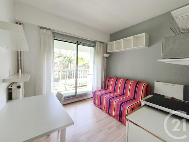 Appartement F1 à louer SCEAUX