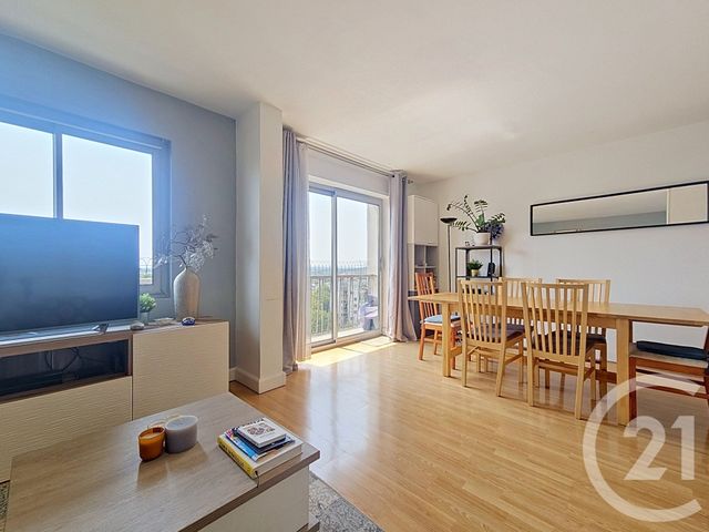 Appartement F4 à vendre - 4 pièces - 67.2 m2 - FRESNES - 94 - ILE-DE-FRANCE - Century 21 Eureka