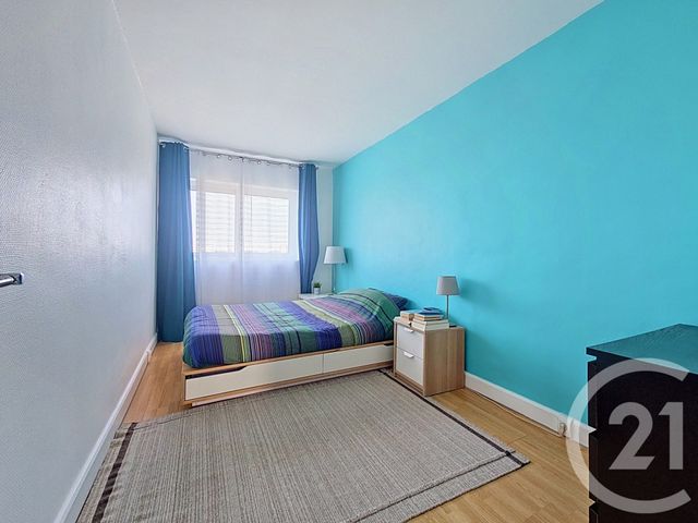 Appartement F4 à vendre - 4 pièces - 67.2 m2 - FRESNES - 94 - ILE-DE-FRANCE - Century 21 Eureka