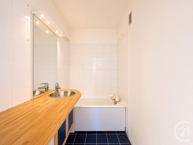 Appartement F2 à vendre - 2 pièces - 48.45 m2 - FRESNES - 94 - ILE-DE-FRANCE - Century 21 Eureka