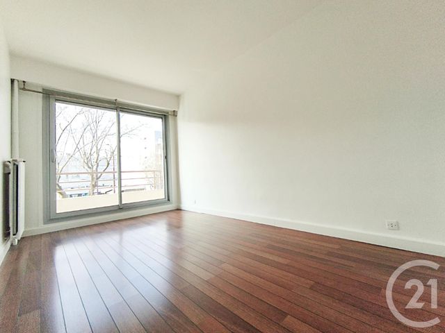 Appartement F2 à louer - 2 pièces - 49.38 m2 - FRESNES - 94 - ILE-DE-FRANCE - Century 21 Eureka