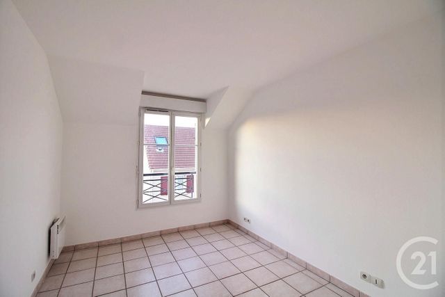 Appartement F2 à louer - 2 pièces - 45.73 m2 - RUNGIS - 94 - ILE-DE-FRANCE - Century 21 Eureka