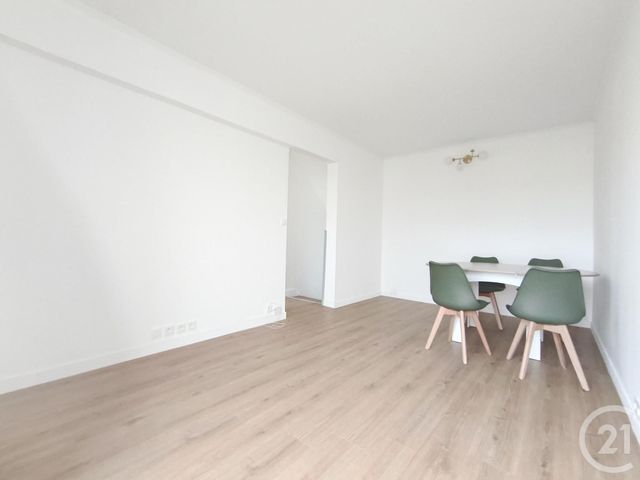 Appartement F3 à louer - 3 pièces - 54.96 m2 - FRESNES - 94 - ILE-DE-FRANCE - Century 21 Eureka