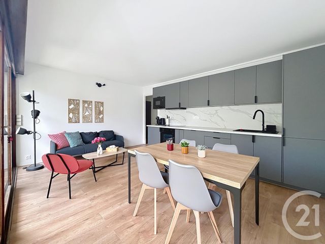 Appartement Chambre à louer - 1 pièce - 11.29 m2 - MASSY - 91 - ILE-DE-FRANCE - Century 21 Eureka
