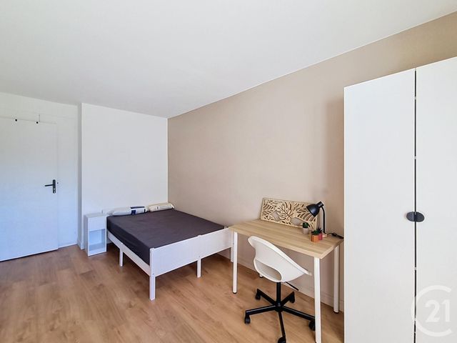 Appartement Chambre à louer - 1 pièce - 13.09 m2 - MASSY - 91 - ILE-DE-FRANCE - Century 21 Eureka