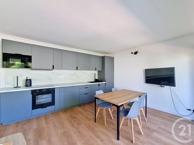 Appartement Chambre à louer - 1 pièce - 10.21 m2 - MASSY - 91 - ILE-DE-FRANCE - Century 21 Eureka