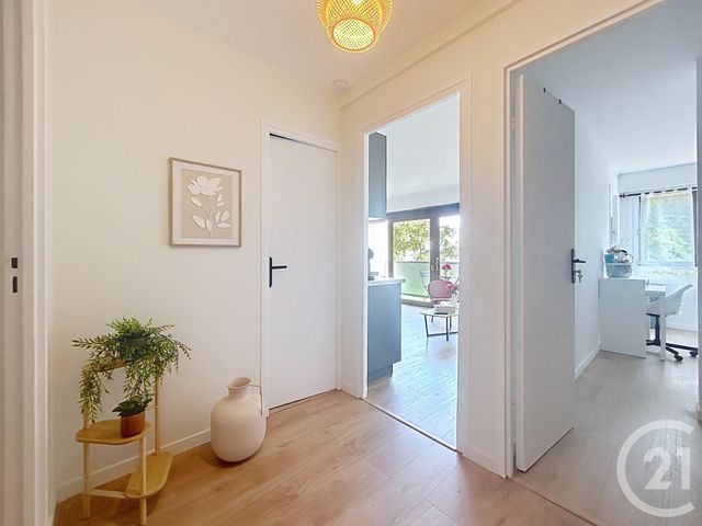 Appartement Chambre à louer - 1 pièce - 10.21 m2 - MASSY - 91 - ILE-DE-FRANCE - Century 21 Eureka