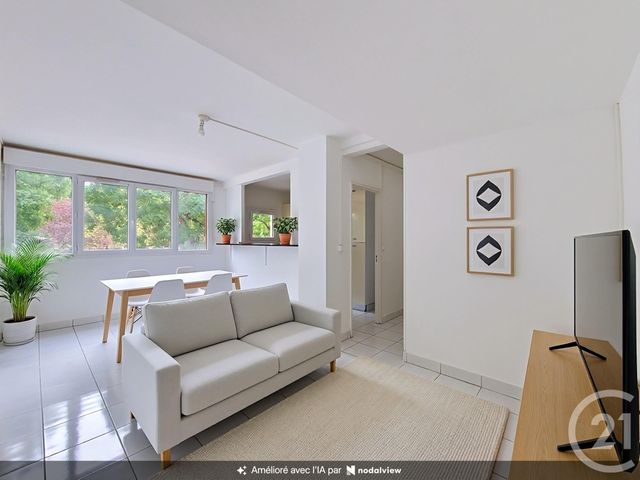 Appartement F3 à vendre - 3 pièces - 51.23 m2 - FRESNES - 94 - ILE-DE-FRANCE - Century 21 Eureka