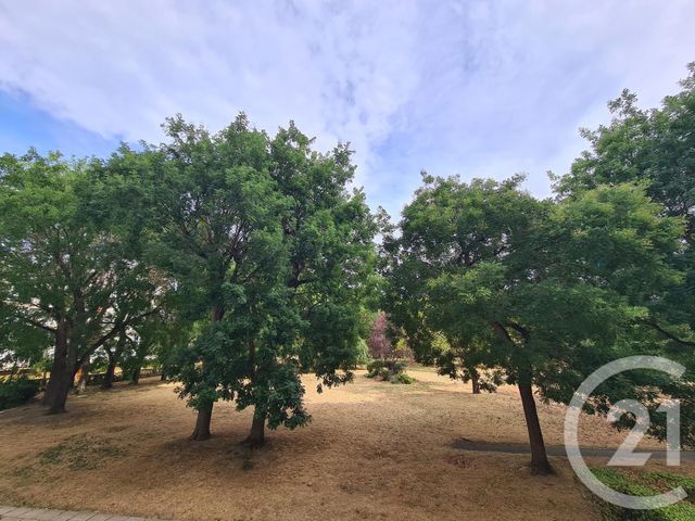 Appartement F3 à vendre - 3 pièces - 51.23 m2 - FRESNES - 94 - ILE-DE-FRANCE - Century 21 Eureka