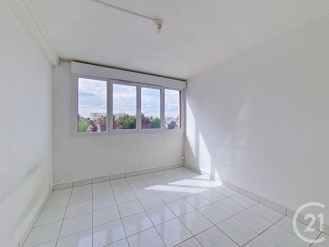 Appartement F3 à vendre - 3 pièces - 51.23 m2 - FRESNES - 94 - ILE-DE-FRANCE - Century 21 Eureka
