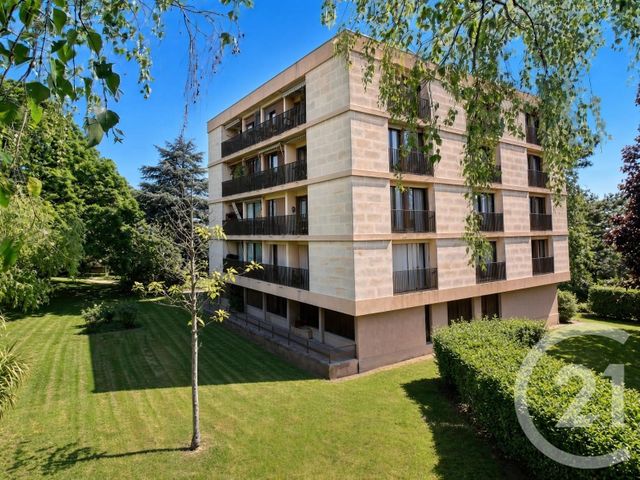 Appartement F3 à vendre - 3 pièces - 61.63 m2 - FRESNES - 94 - ILE-DE-FRANCE - Century 21 Eureka
