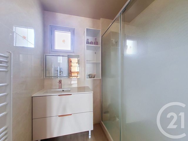 Appartement F3 à vendre - 3 pièces - 65.14 m2 - FRESNES - 94 - ILE-DE-FRANCE - Century 21 Eureka