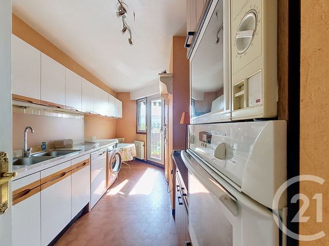 Appartement F3 à vendre - 3 pièces - 65.14 m2 - FRESNES - 94 - ILE-DE-FRANCE - Century 21 Eureka