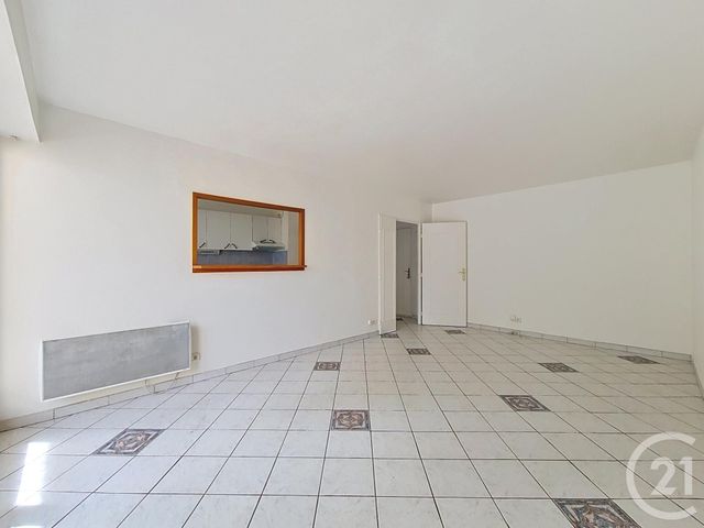 Appartement F2 à vendre - 2 pièces - 50.02 m2 - RUNGIS - 94 - ILE-DE-FRANCE - Century 21 Eureka