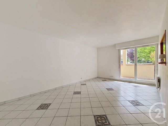 Appartement F2 à vendre - 2 pièces - 50.02 m2 - RUNGIS - 94 - ILE-DE-FRANCE - Century 21 Eureka
