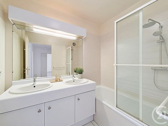 Appartement F2 à vendre - 2 pièces - 50.02 m2 - RUNGIS - 94 - ILE-DE-FRANCE - Century 21 Eureka