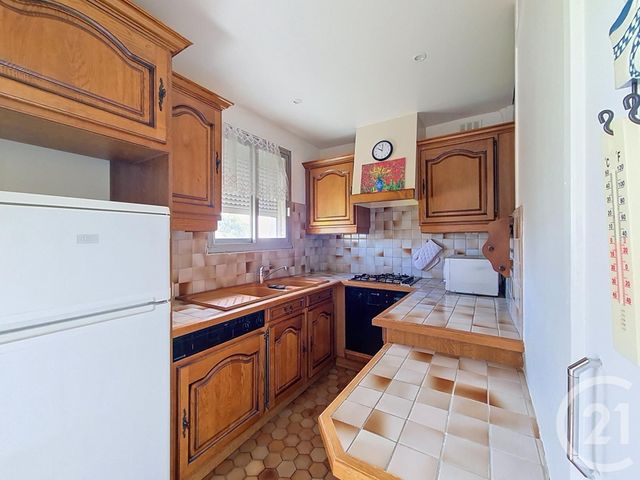 Appartement F4 à vendre - 4 pièces - 60.63 m2 - FRESNES - 94 - ILE-DE-FRANCE - Century 21 Eureka