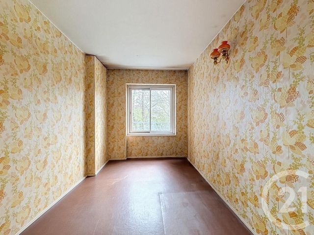 Appartement F5 à vendre - 5 pièces - 80.0 m2 - FRESNES - 94 - ILE-DE-FRANCE - Century 21 Eureka
