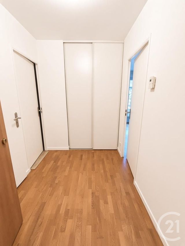 Appartement F2 à louer - 2 pièces - 44.34 m2 - FRESNES - 94 - ILE-DE-FRANCE - Century 21 Eureka