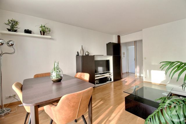 Appartement F4 à vendre - 4 pièces - 77.5 m2 - FRESNES - 94 - ILE-DE-FRANCE - Century 21 Eureka