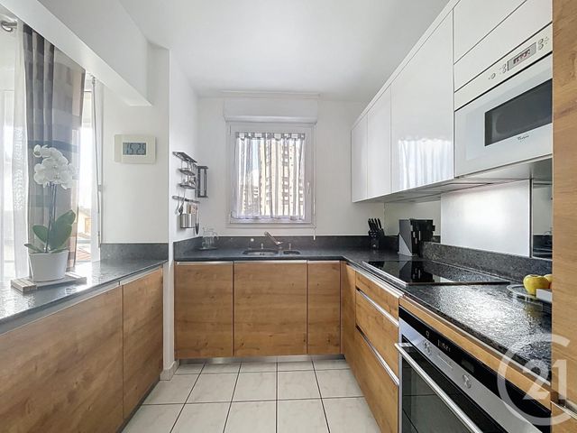 Appartement F4 à vendre - 4 pièces - 74.21 m2 - FRESNES - 94 - ILE-DE-FRANCE - Century 21 Eureka