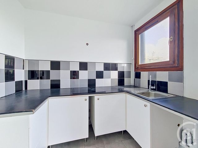 Appartement F2 à vendre - 2 pièces - 40.33 m2 - FRESNES - 94 - ILE-DE-FRANCE - Century 21 Eureka