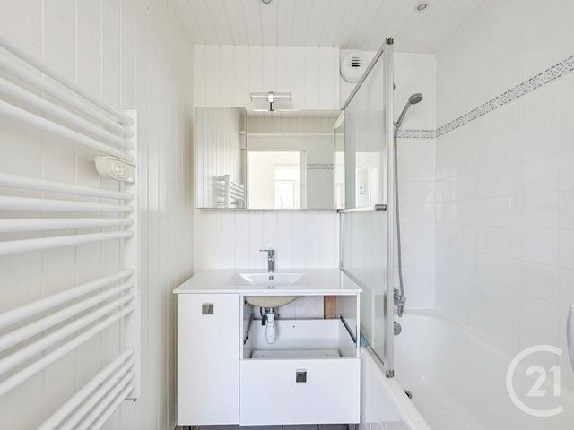 Appartement F4 à vendre - 4 pièces - 66.57 m2 - FRESNES - 94 - ILE-DE-FRANCE - Century 21 Eureka