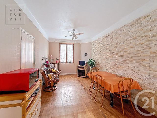 maison à vendre - 3 pièces - 53.89 m2 - FRESNES - 94 - ILE-DE-FRANCE - Century 21 Eureka