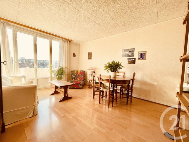 Appartement F2 à vendre - 2 pièces - 44.92 m2 - FRESNES - 94 - ILE-DE-FRANCE - Century 21 Eureka