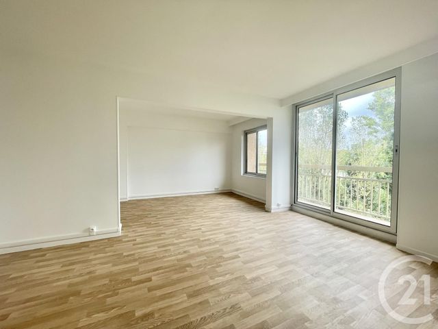 Appartement F5 à vendre - 5 pièces - 77.41 m2 - FRESNES - 94 - ILE-DE-FRANCE - Century 21 Eureka