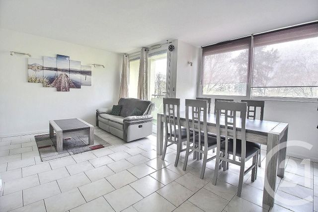 Appartement F4 à louer - 4 pièces - 63.74 m2 - FRESNES - 94 - ILE-DE-FRANCE - Century 21 Eureka