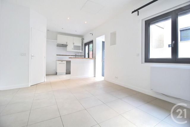 maison à louer - 1 pièce - 25.8 m2 - FRESNES - 94 - ILE-DE-FRANCE - Century 21 Eureka