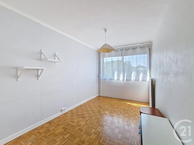 Appartement F5 à vendre - 5 pièces - 104.61 m2 - FRESNES - 94 - ILE-DE-FRANCE - Century 21 Eureka