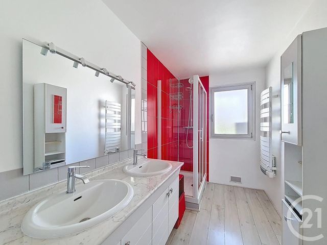 Appartement F5 à vendre - 5 pièces - 104.61 m2 - FRESNES - 94 - ILE-DE-FRANCE - Century 21 Eureka