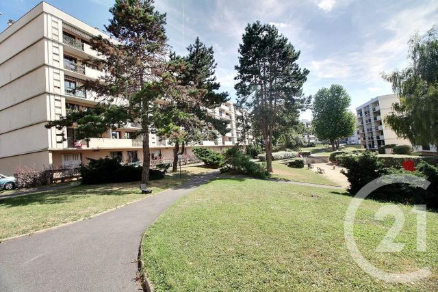 Appartement F4 à vendre - 4 pièces - 73.63 m2 - FRESNES - 94 - ILE-DE-FRANCE - Century 21 Eureka