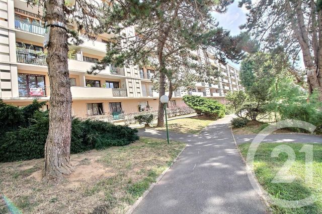 Appartement F4 à vendre - 4 pièces - 73.63 m2 - FRESNES - 94 - ILE-DE-FRANCE - Century 21 Eureka
