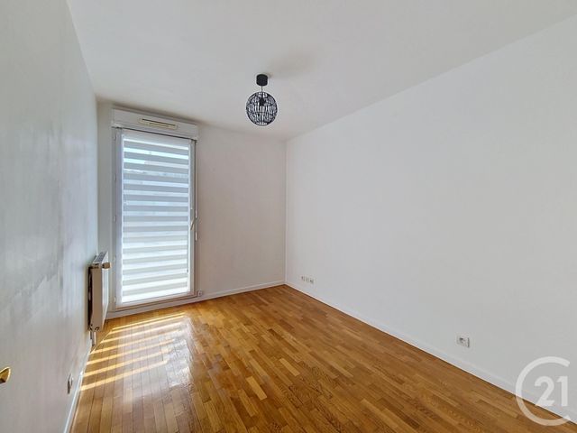 Appartement F3 à vendre - 3 pièces - 60.36 m2 - FRESNES - 94 - ILE-DE-FRANCE - Century 21 Eureka