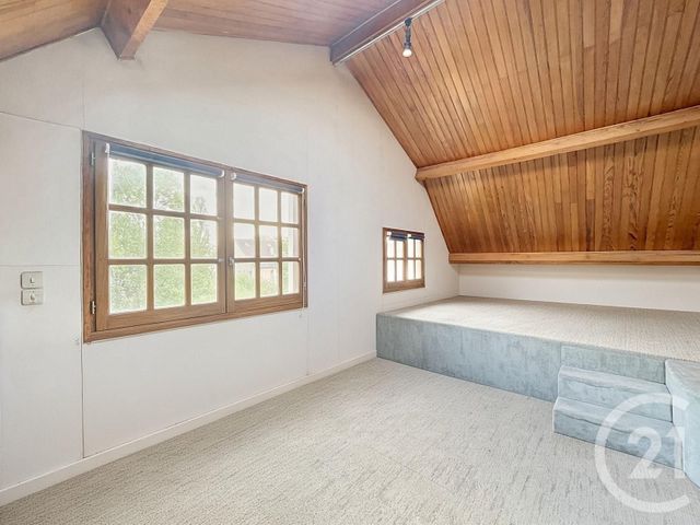 maison à vendre - 6 pièces - 130.37 m2 - FRESNES - 94 - ILE-DE-FRANCE - Century 21 Eureka