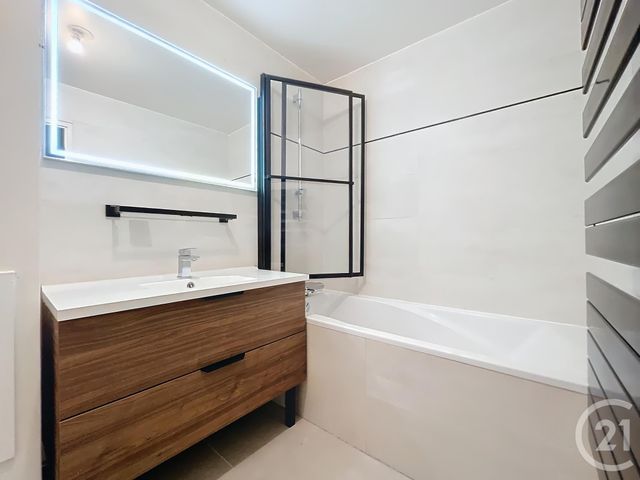 Appartement F4 à vendre - 4 pièces - 85.68 m2 - RUNGIS - 94 - ILE-DE-FRANCE - Century 21 Eureka