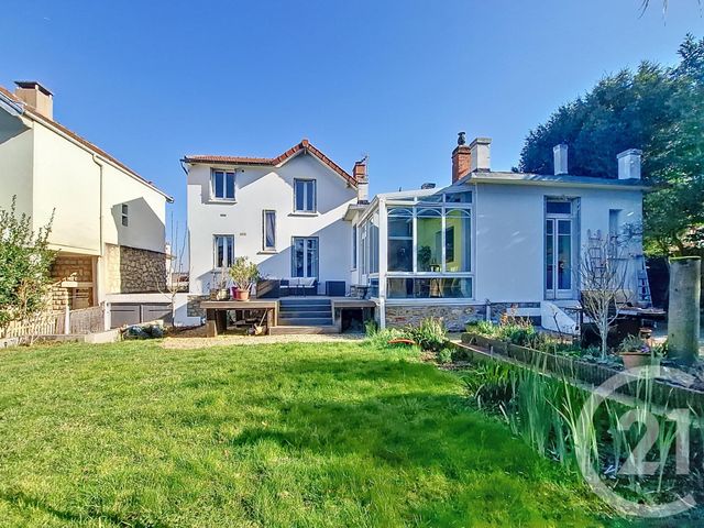 maison à vendre - 6 pièces - 141.97 m2 - FRESNES - 94 - ILE-DE-FRANCE - Century 21 Eureka