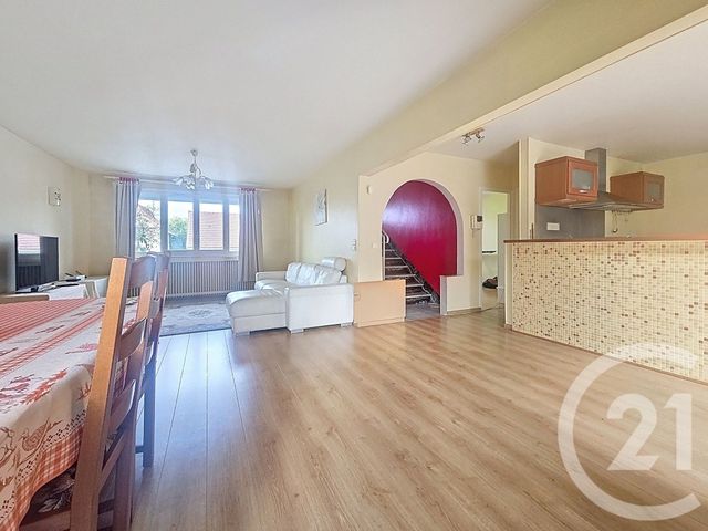 maison à vendre - 6 pièces - 149.26 m2 - FRESNES - 94 - ILE-DE-FRANCE - Century 21 Eureka