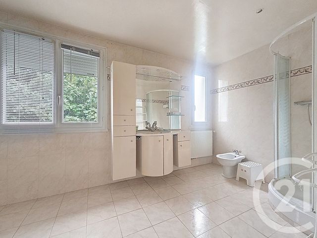 maison à vendre - 6 pièces - 149.26 m2 - FRESNES - 94 - ILE-DE-FRANCE - Century 21 Eureka